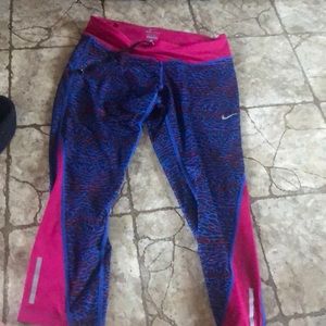 New condition Nike cropped leggings